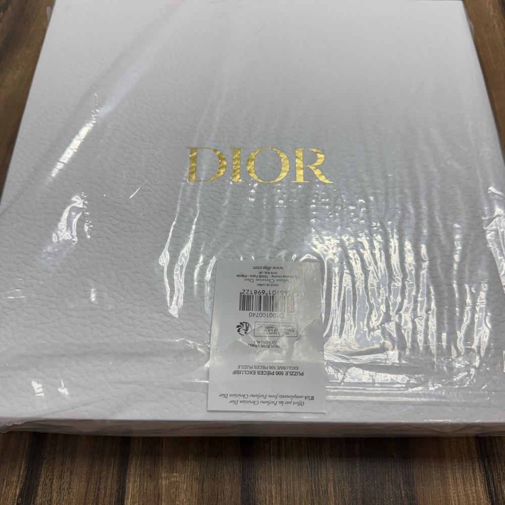 Dior puzzle - Picture 4 of 4
